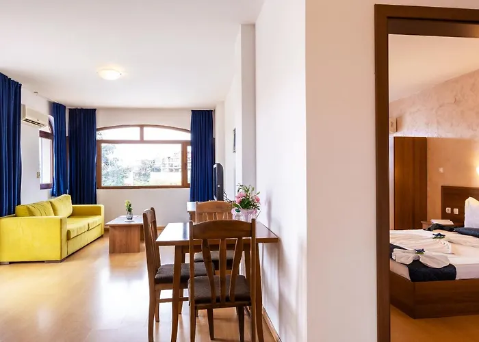 Хотел Complex Sunrise By Hmg 3*